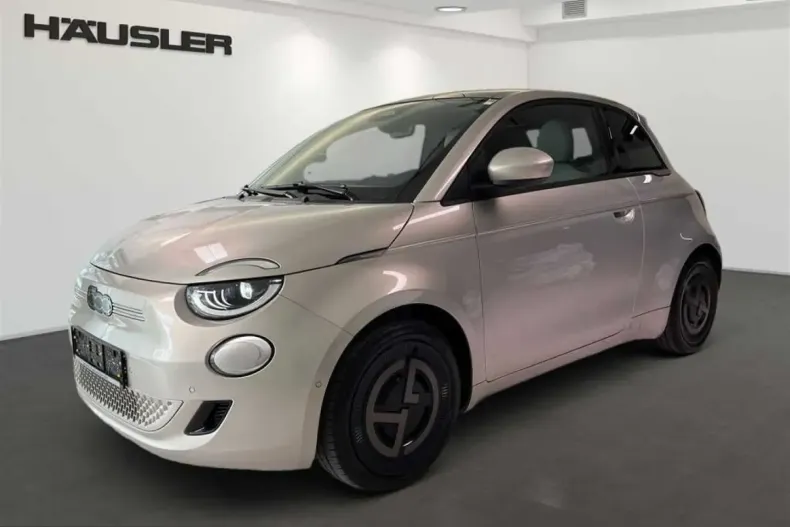 Fiat 500e din 2025 cu 10.000 km - oferta FIA225099 - foto 1