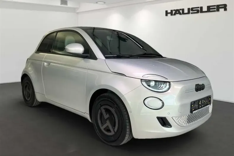 Fiat 500e din 2025 cu 10.000 km - oferta FIA225099 - foto 2