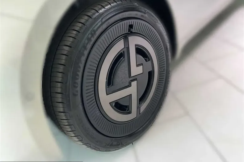 Fiat 500e din 2025 cu 10.000 km - oferta FIA225099 - foto 8