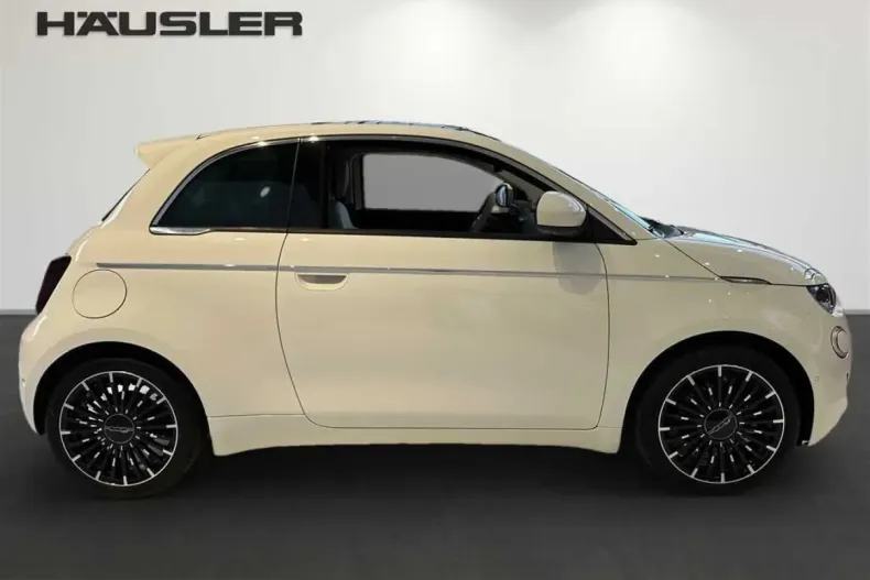 Fiat 500e din 2025 cu 9.000 km - oferta FIA225100 - foto 3
