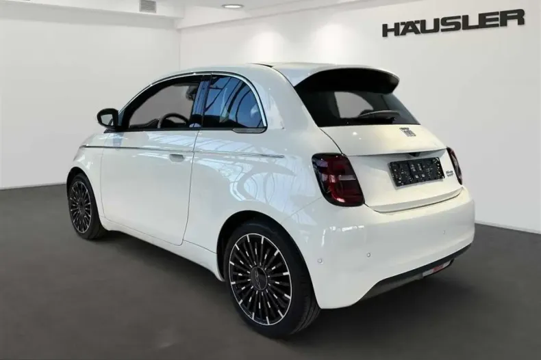 Fiat 500e din 2025 cu 9.000 km - oferta FIA225100 - foto 5