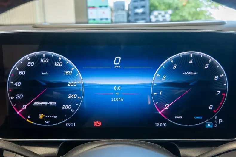 Mercedes-Benz GLC 43 AMG (Clasa GLC) din 2025 cu 11.039 km - oferta MER225105 - foto 11
