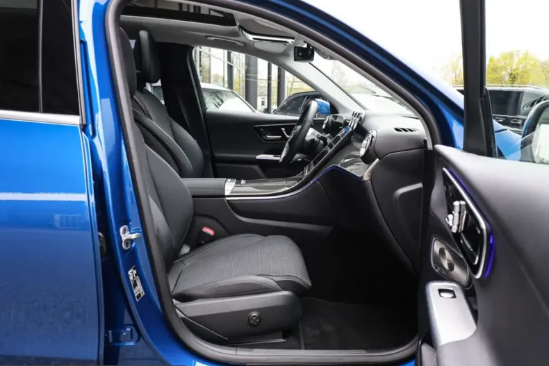 Mercedes-Benz GLC 300 (Clasa GLC) din 2025 cu 19.987 km - oferta MER225110 - foto 2