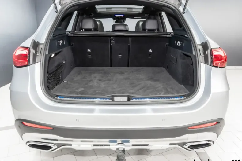 Mercedes-Benz GLC 200 (Clasa GLC) din 2023 cu 5.000 km - oferta MER225114 - foto 9