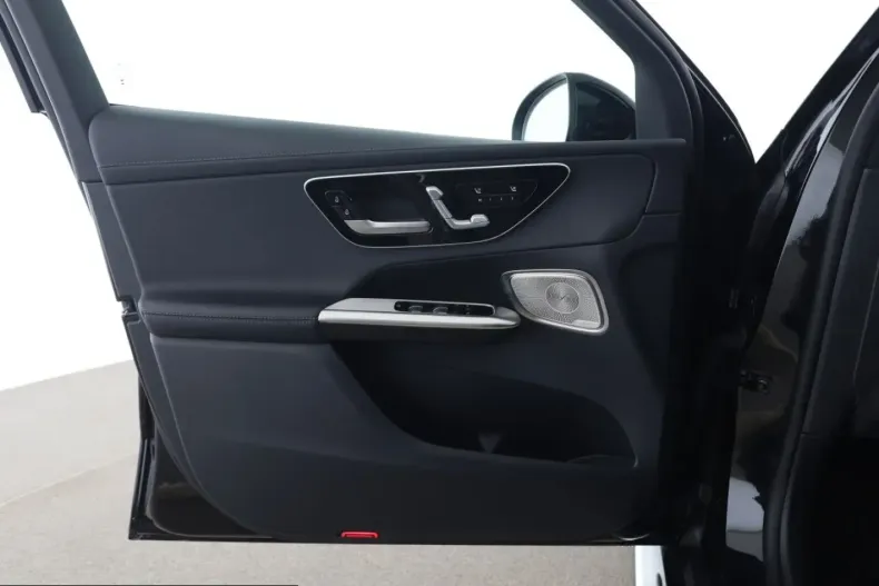 Mercedes-Benz GLC 400 (Clasa GLC) din 2023 cu 104.900 km - oferta MER225115 - foto 12