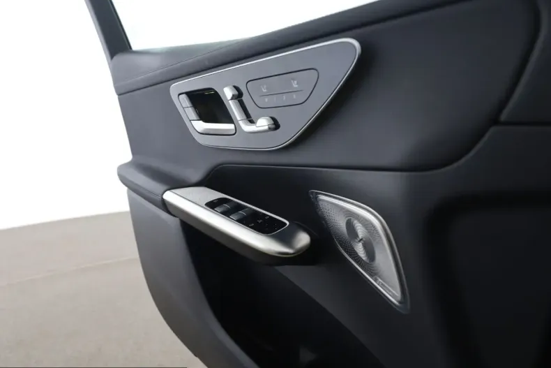 Mercedes-Benz GLC 400 (Clasa GLC) din 2023 cu 104.900 km - oferta MER225115 - foto 13