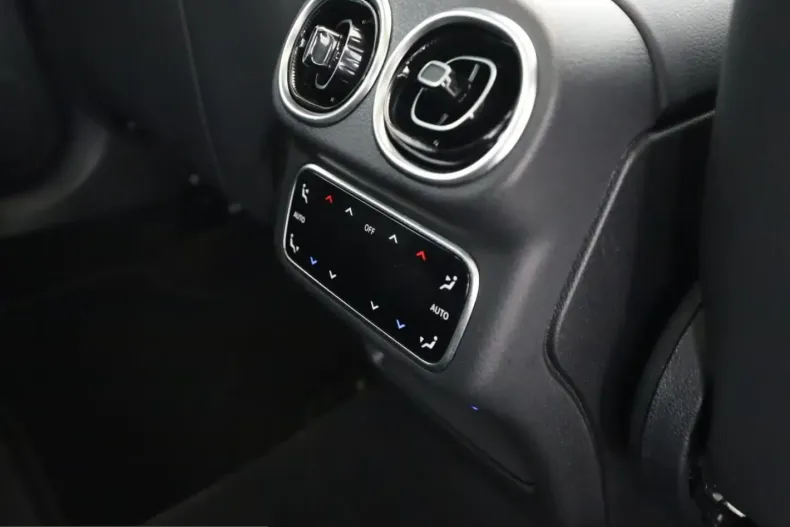 Mercedes-Benz GLC 400 (Clasa GLC) din 2023 cu 104.900 km - oferta MER225115 - foto 22