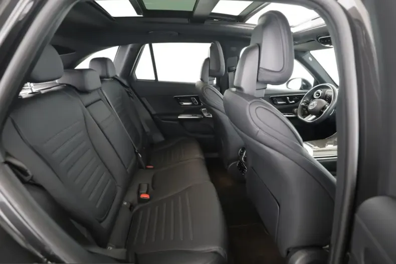 Mercedes-Benz GLC 300 (Clasa GLC) din 2023 cu 49.999 km - oferta MER225117 - foto 17