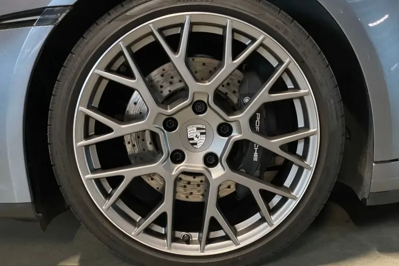 Porsche 992 din 2024 cu 7.900 km - oferta POR225132 - foto 8