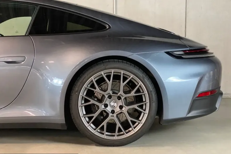 Porsche 992 din 2024 cu 7.900 km - oferta POR225132 - foto 9