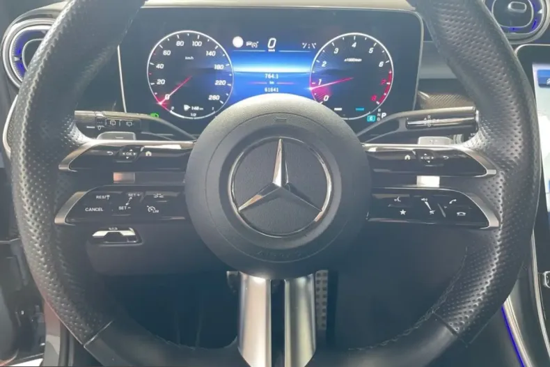 Mercedes-Benz GLC 300 (Clasa GLC) din 2023 cu 61.641 km - oferta MER225139 - foto 10