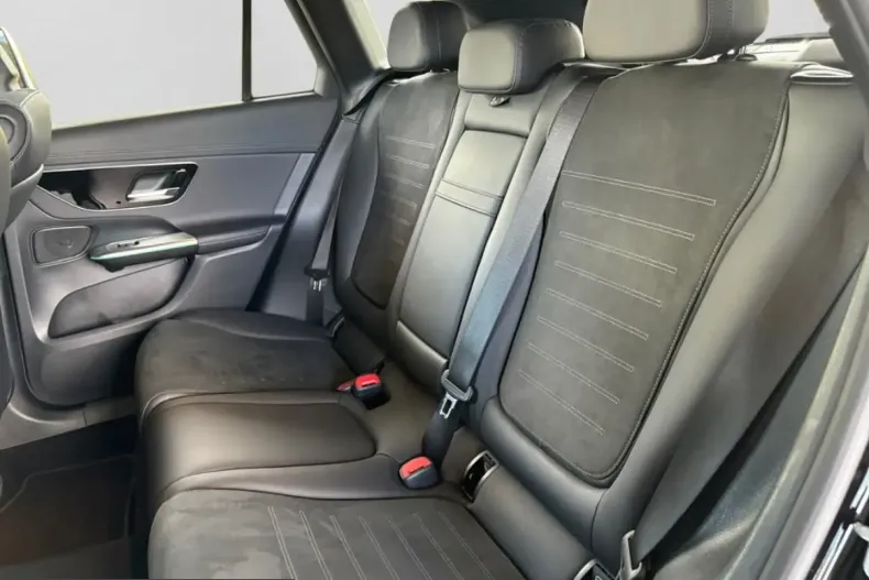 Mercedes-Benz GLC 300 (Clasa GLC) din 2023 cu 52.896 km - oferta MER225141 - foto 13