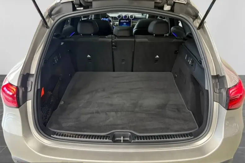 Mercedes-Benz GLC 300 (Clasa GLC) din 2023 cu 71.273 km - oferta MER225142 - foto 16
