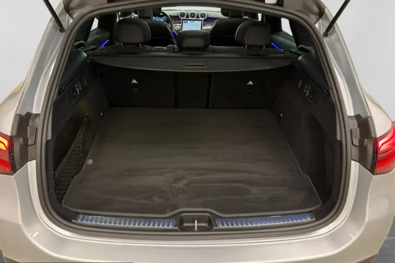 Mercedes-Benz GLC 300 (Clasa GLC) din 2023 cu 46.396 km - oferta MER225143 - foto 16