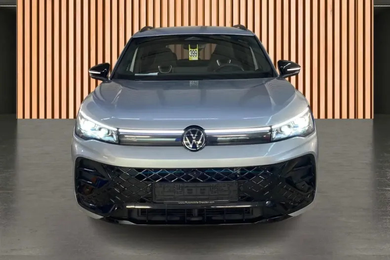 Volkswagen Tiguan din 2024 cu 43.646 km - oferta VOL225147 - foto 4