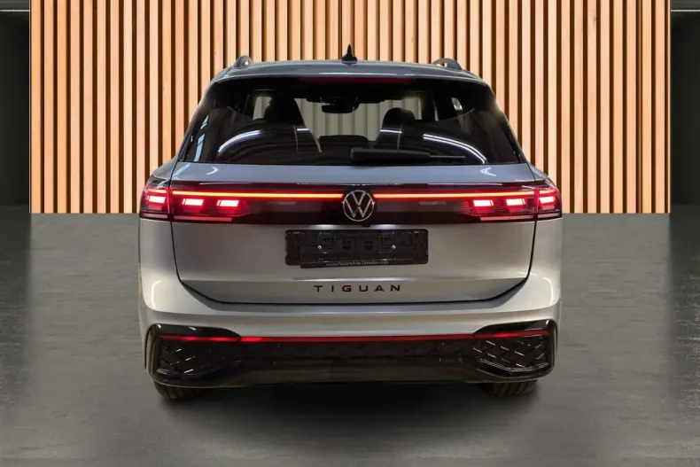 Volkswagen Tiguan din 2024 cu 43.646 km - oferta VOL225147 - foto 7