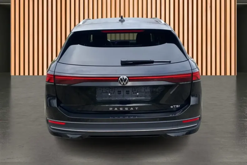 Volkswagen Passat Variant din 2025 cu 21.704 km - oferta VOL225184 - foto 5