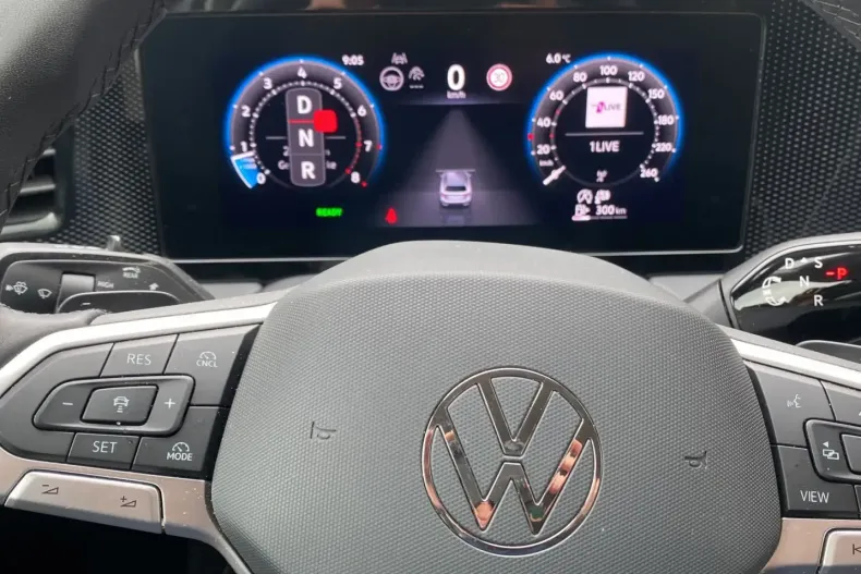 Volkswagen Passat Variant din 2025 cu 20.737 km - oferta VOL225189 - foto 7