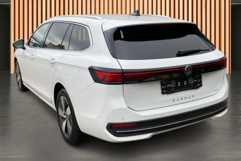 Volkswagen Passat Variant din 2025 cu 20.737 km - oferta VOL225189 - foto 18