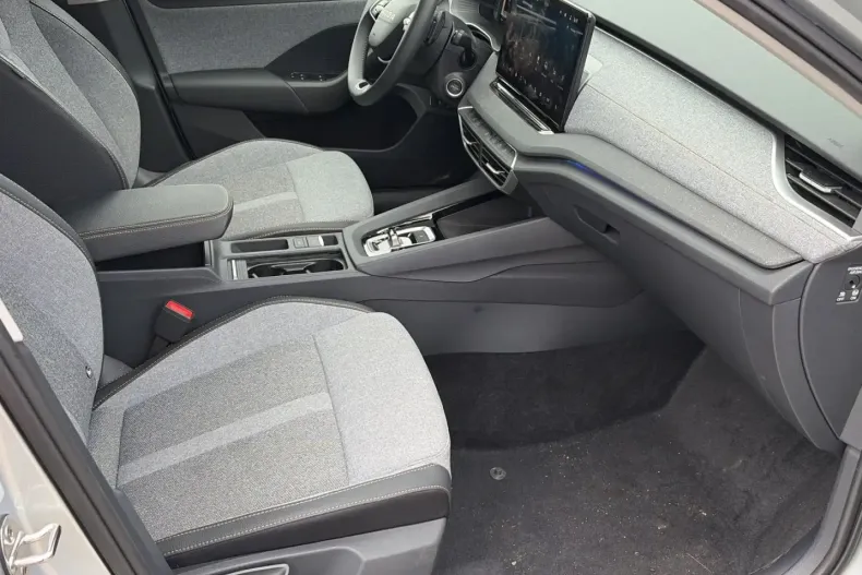Skoda Octavia din 2025 cu 14.782 km - oferta SKO225190 - foto 15
