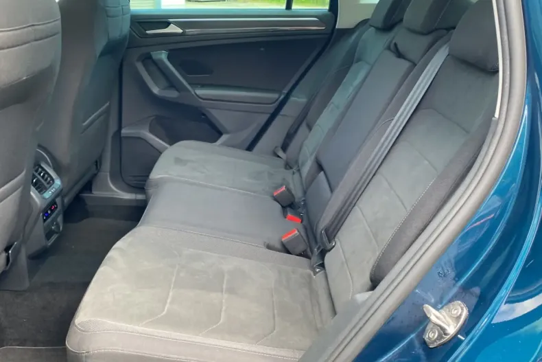 Volkswagen Tiguan din 2023 cu 63.844 km - oferta VOL225196 - foto 11