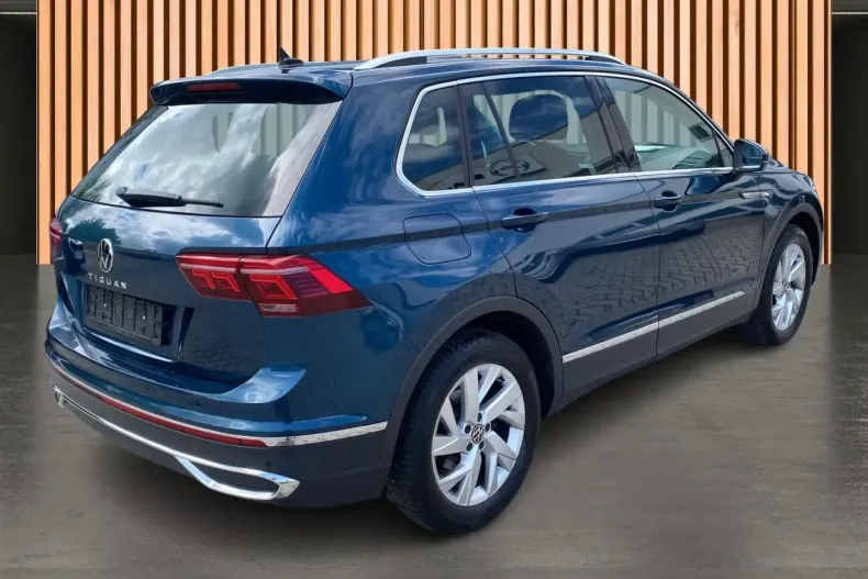 Volkswagen Tiguan din 2023 cu 63.844 km - oferta VOL225196 - foto 16