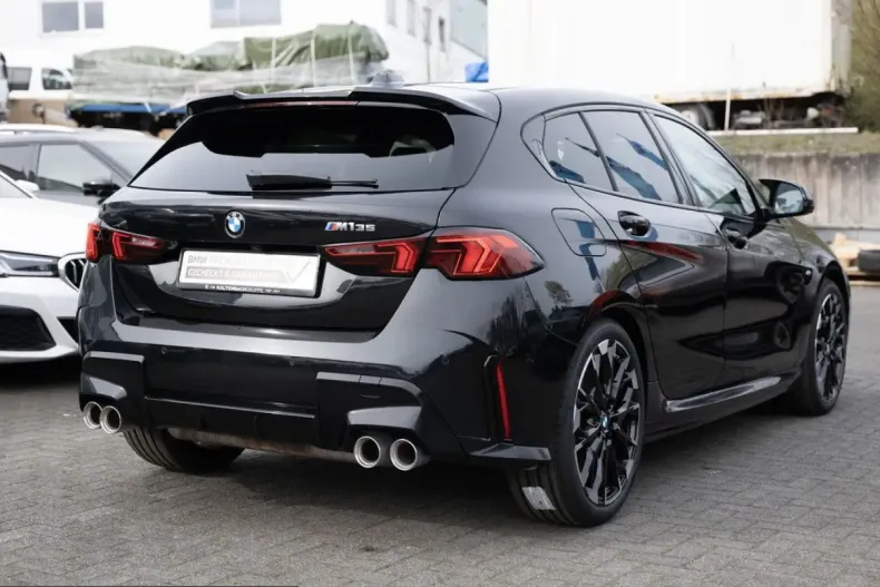 BMW M135i (Seria 1) din 2025 cu 24.911 km - oferta BMW225245 - foto 4
