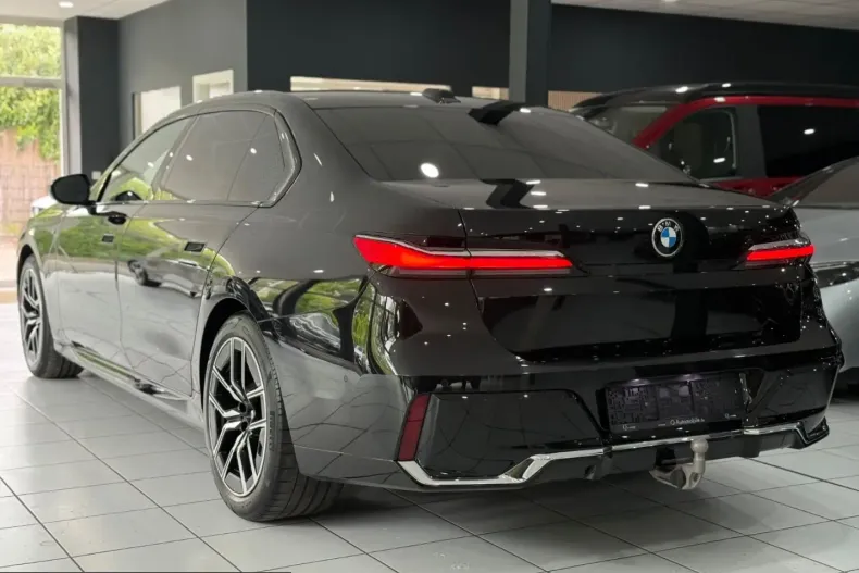 BMW 740 (Seria 7) din 2023 cu 123.000 km - oferta BMW225255 - foto 4