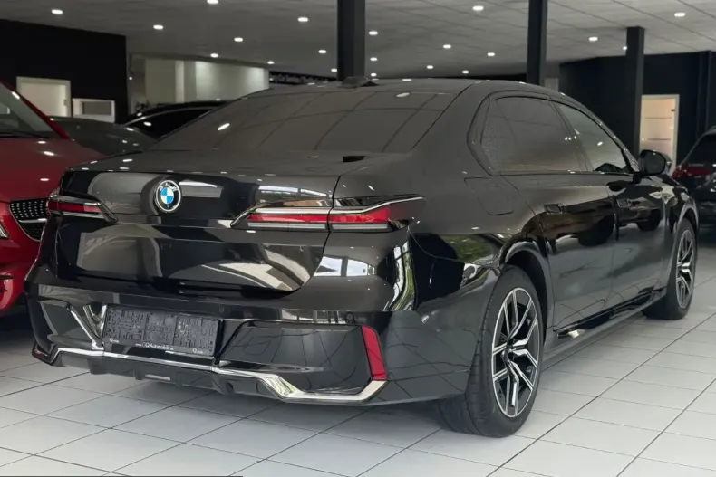 BMW 740 (Seria 7) din 2023 cu 123.000 km - oferta BMW225255 - foto 22
