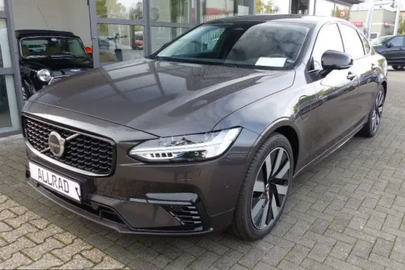 Volvo S90 din 2024 cu 25.000 km - oferta VOL225258 - foto 1