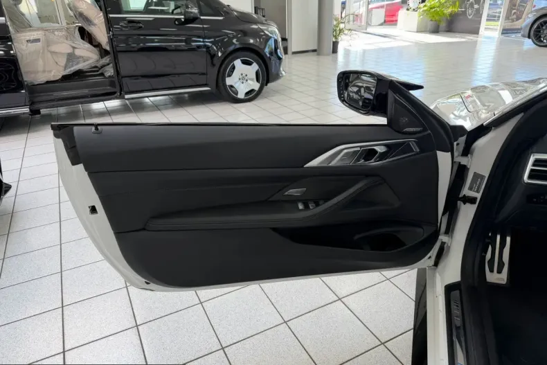BMW M4 (Seria 4) din 2025 cu 15.722 km - oferta BMW225259 - foto 8