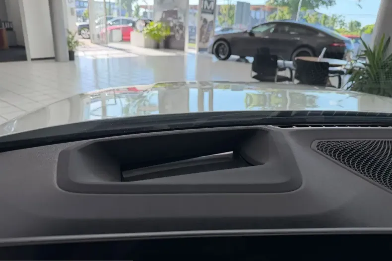 BMW M4 (Seria 4) din 2025 cu 15.722 km - oferta BMW225259 - foto 12