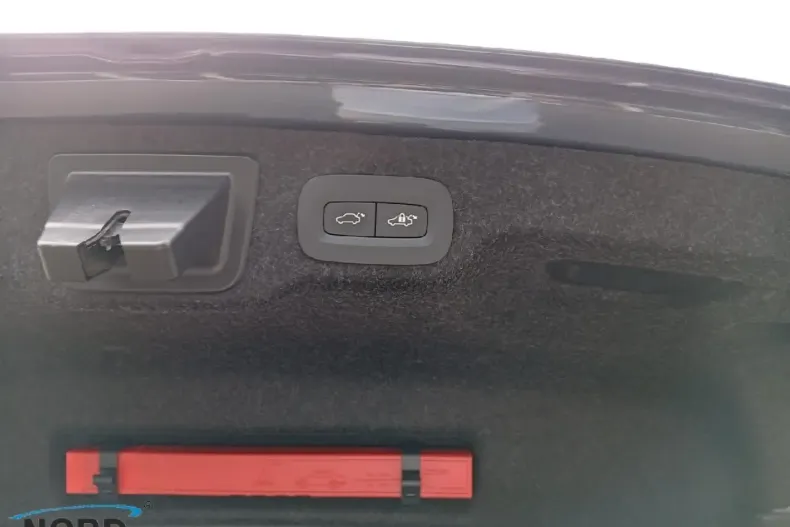 Volvo S90 din 2024 cu 28.416 km - oferta VOL225261 - foto 8