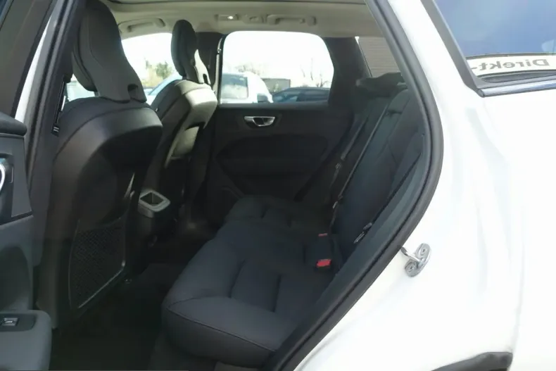 Volvo XC60 din 2025 cu 19.200 km - oferta VOL225264 - foto 9