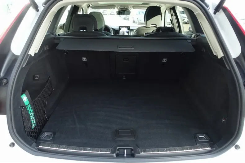 Volvo XC60 din 2025 cu 19.200 km - oferta VOL225264 - foto 23