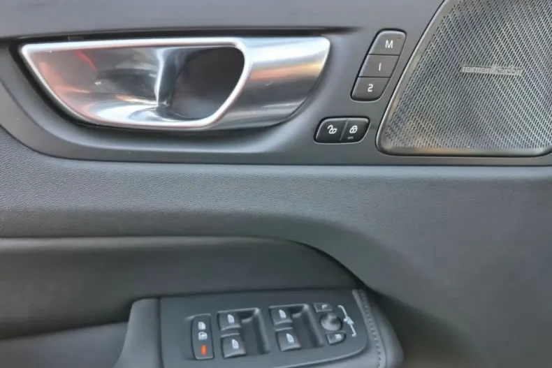 Volvo XC60 din 2025 cu 19.431 km - oferta VOL225265 - foto 15