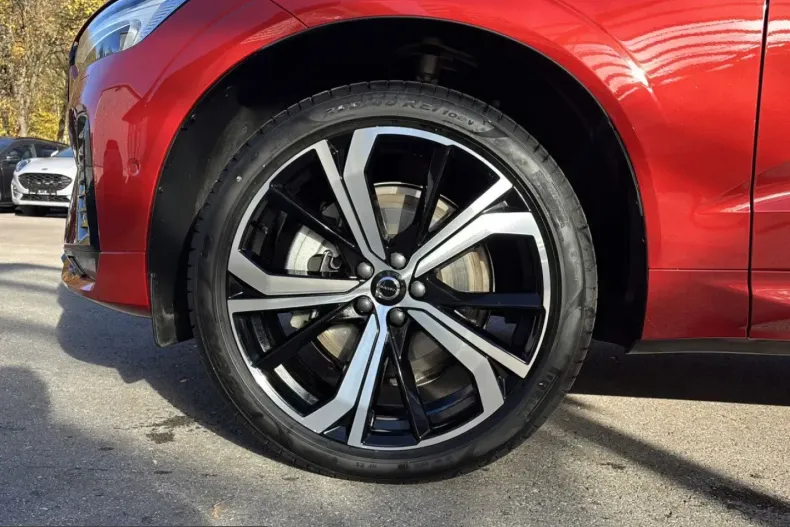 Volvo XC60 din 2025 cu 25.900 km - oferta VOL225266 - foto 21