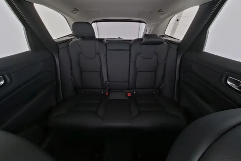 Volvo XC60 din 2025 cu 13.523 km - oferta VOL225269 - foto 7