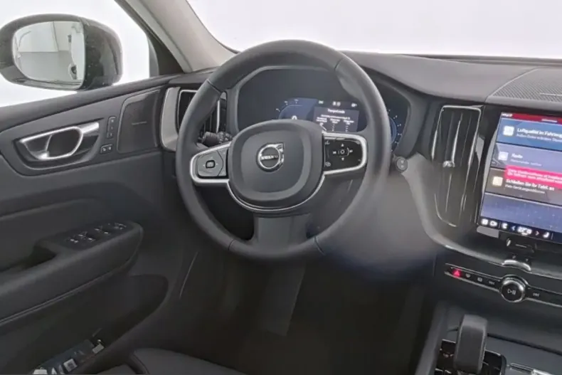 Volvo XC60 din 2025 cu 13.523 km - oferta VOL225269 - foto 14
