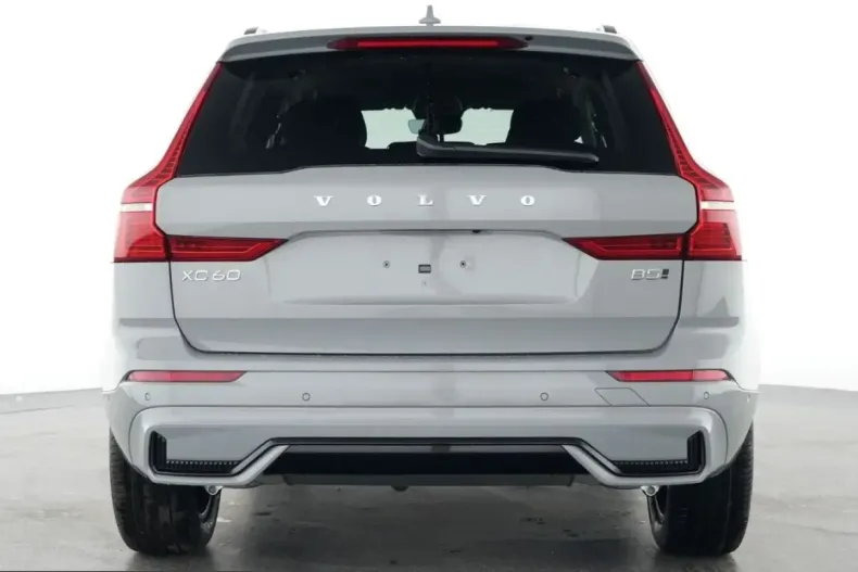 Volvo XC60 din 2025 cu 26.087 km - oferta VOL225270 - foto 3