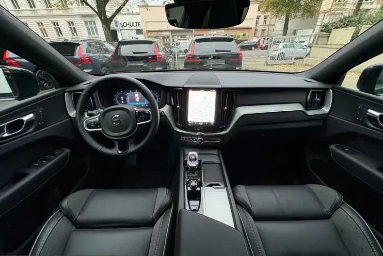 Volvo XC60 din 2025 cu 26.897 km - oferta VOL225273 - foto 14