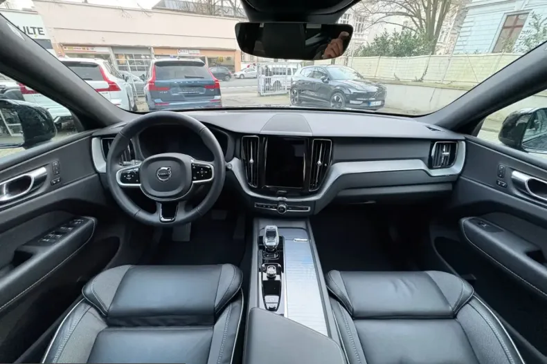 Volvo XC60 din 2025 cu 25.873 km - oferta VOL225275 - foto 15