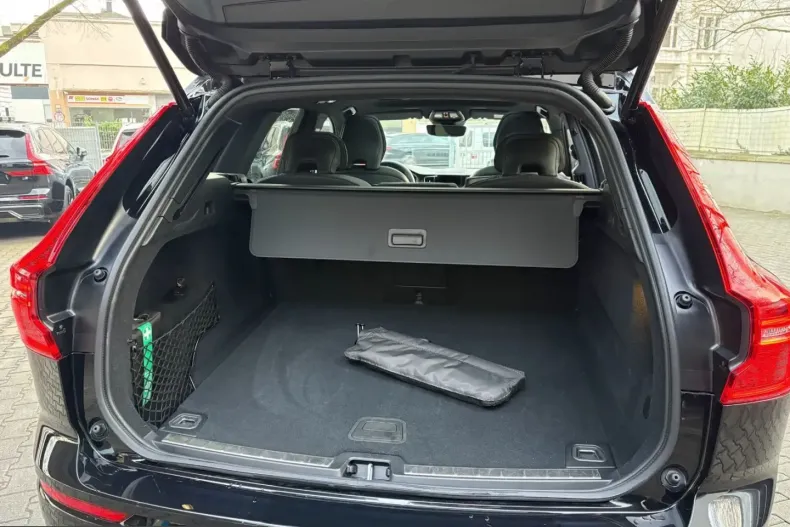 Volvo XC60 din 2025 cu 27.137 km - oferta VOL225277 - foto 13