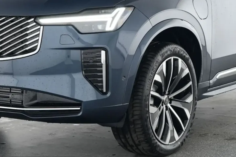 Volvo XC90 din 2025 cu 23.600 km - oferta VOL225278 - foto 7