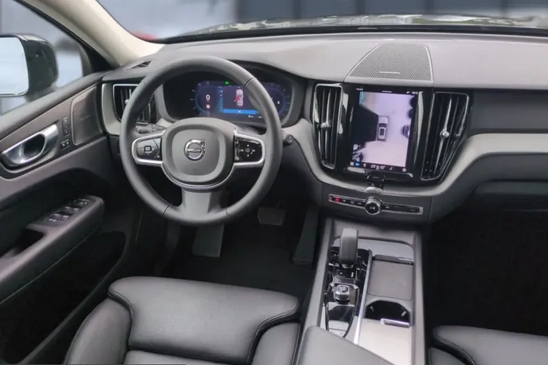 Volvo XC60 din 2025 cu 21.500 km - oferta VOL225279 - foto 6