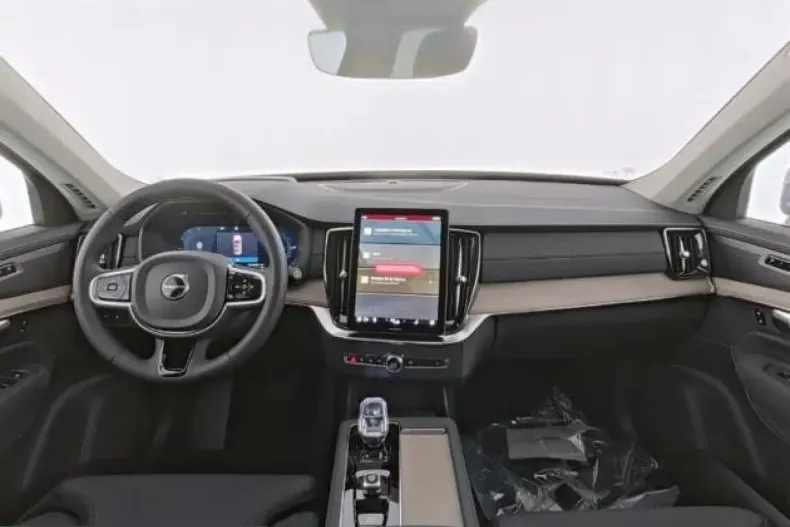 Volvo XC90 din 2025 cu 22.000 km - oferta VOL225281 - foto 8