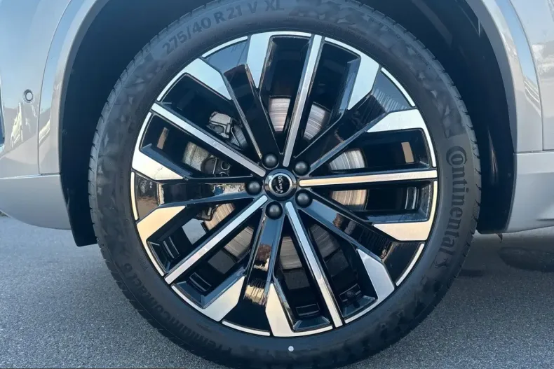 Volvo XC90 din 2025 cu 21.000 km - oferta VOL225283 - foto 2