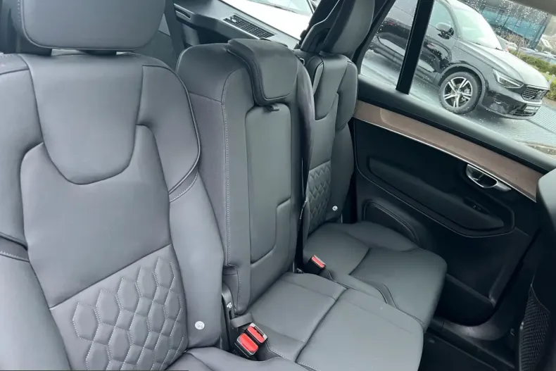 Volvo XC90 din 2025 cu 25.103 km - oferta VOL225284 - foto 11