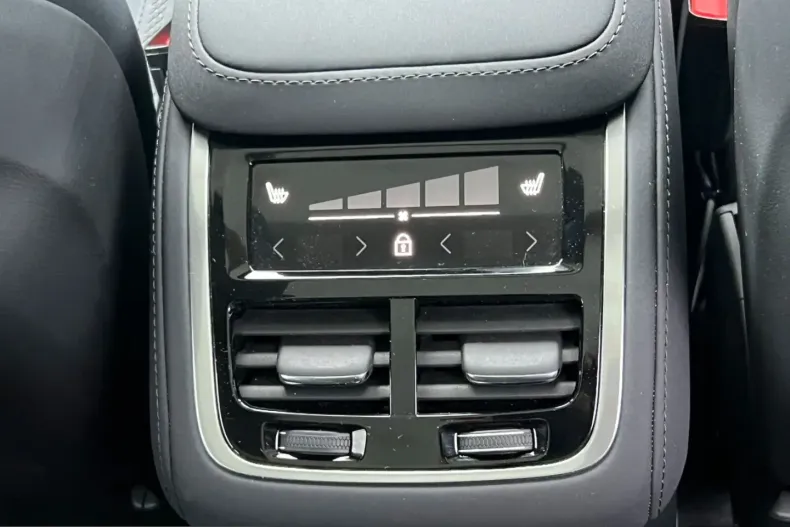 Volvo XC90 din 2025 cu 25.103 km - oferta VOL225284 - foto 12