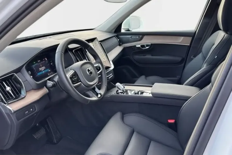 Volvo XC90 din 2025 cu 22.500 km - oferta VOL225286 - foto 10